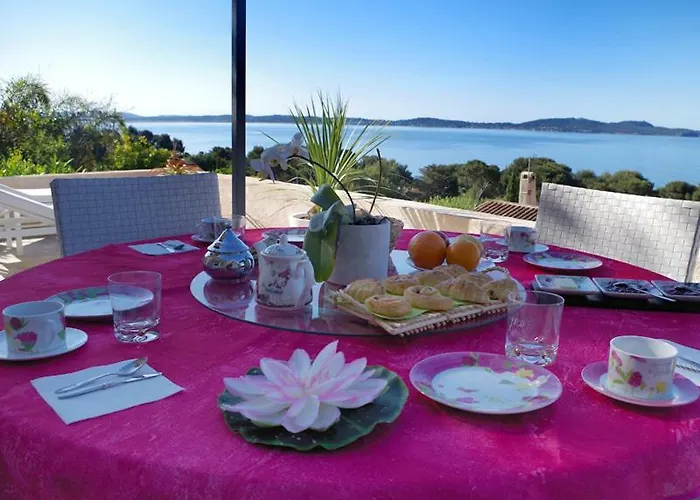 Oda ve Kahvaltı Bellevue Carqueiranne